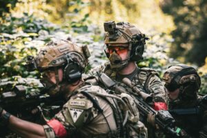 フェンタニル密輸を阻止する特殊部隊の警戒態勢｜現代アヘン戦争の隠れた戦場